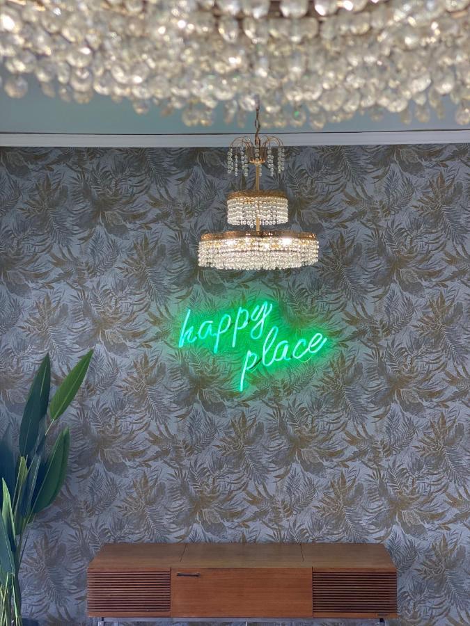 Happy Place! Big, Bright & Central - Ideal For Families And Groups Of Friends Patras Extérieur photo